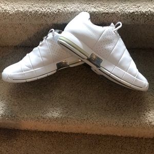 Like new Jordan low cut tennis shoes.